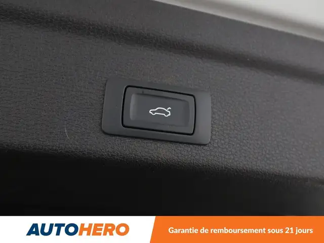 Audi Q3 view 19