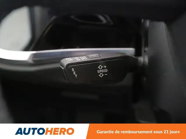 Audi Q3 view 28
