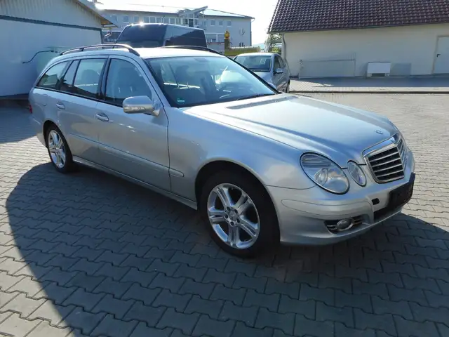 Mercedes-Benz E 280