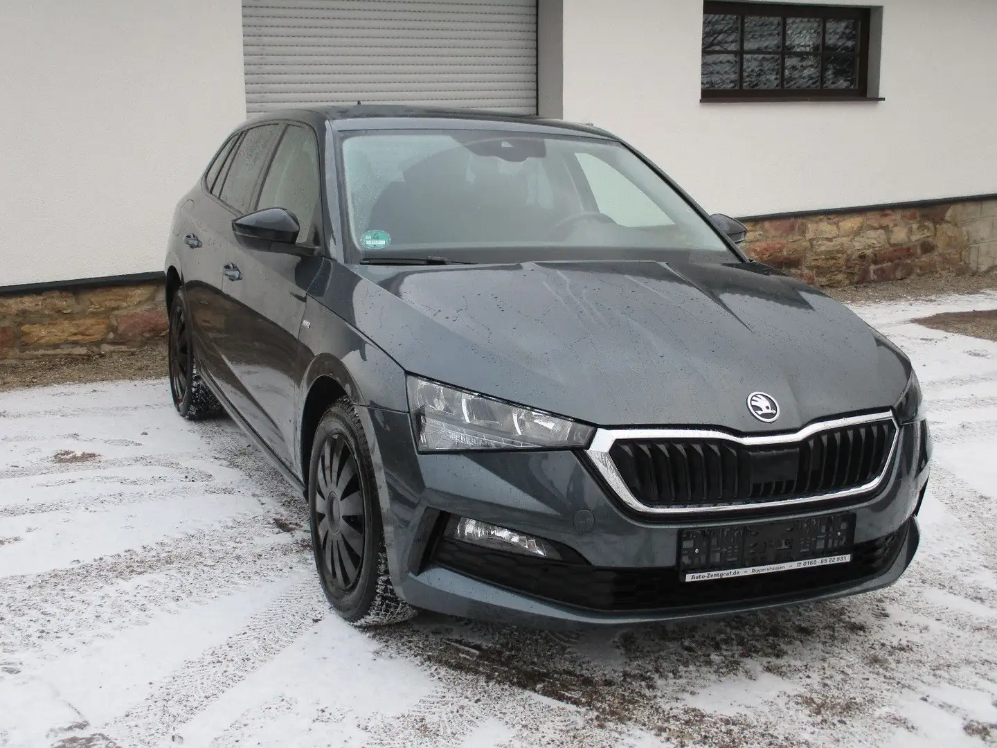 Skoda Scala Style+LED+SHZ+LHZ+FHZ+Apple CarPlay Gris - 1