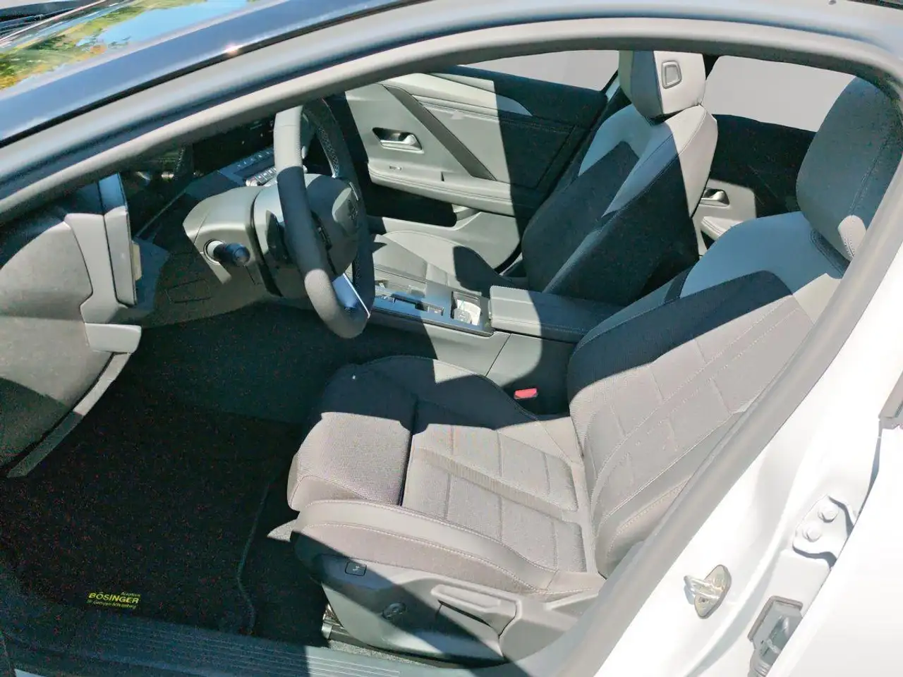 Opel Astra 2026 — фото 10