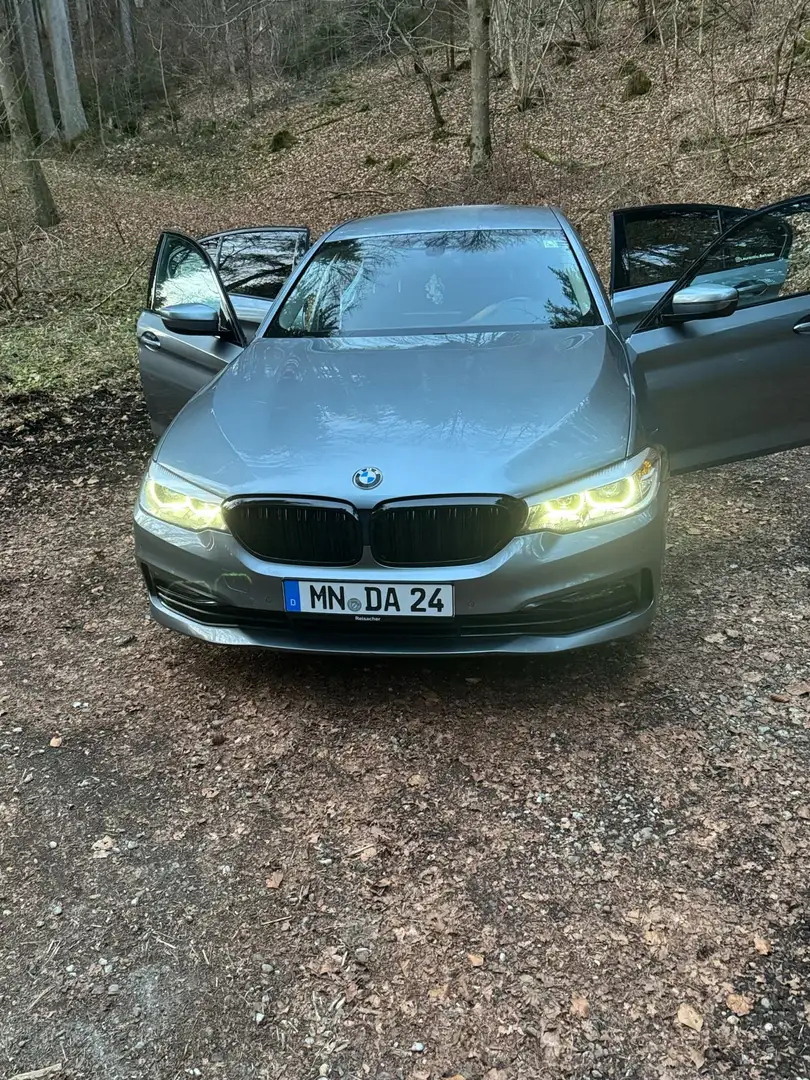 BMW 530 530 d xDrive Sport Line Grau - 1