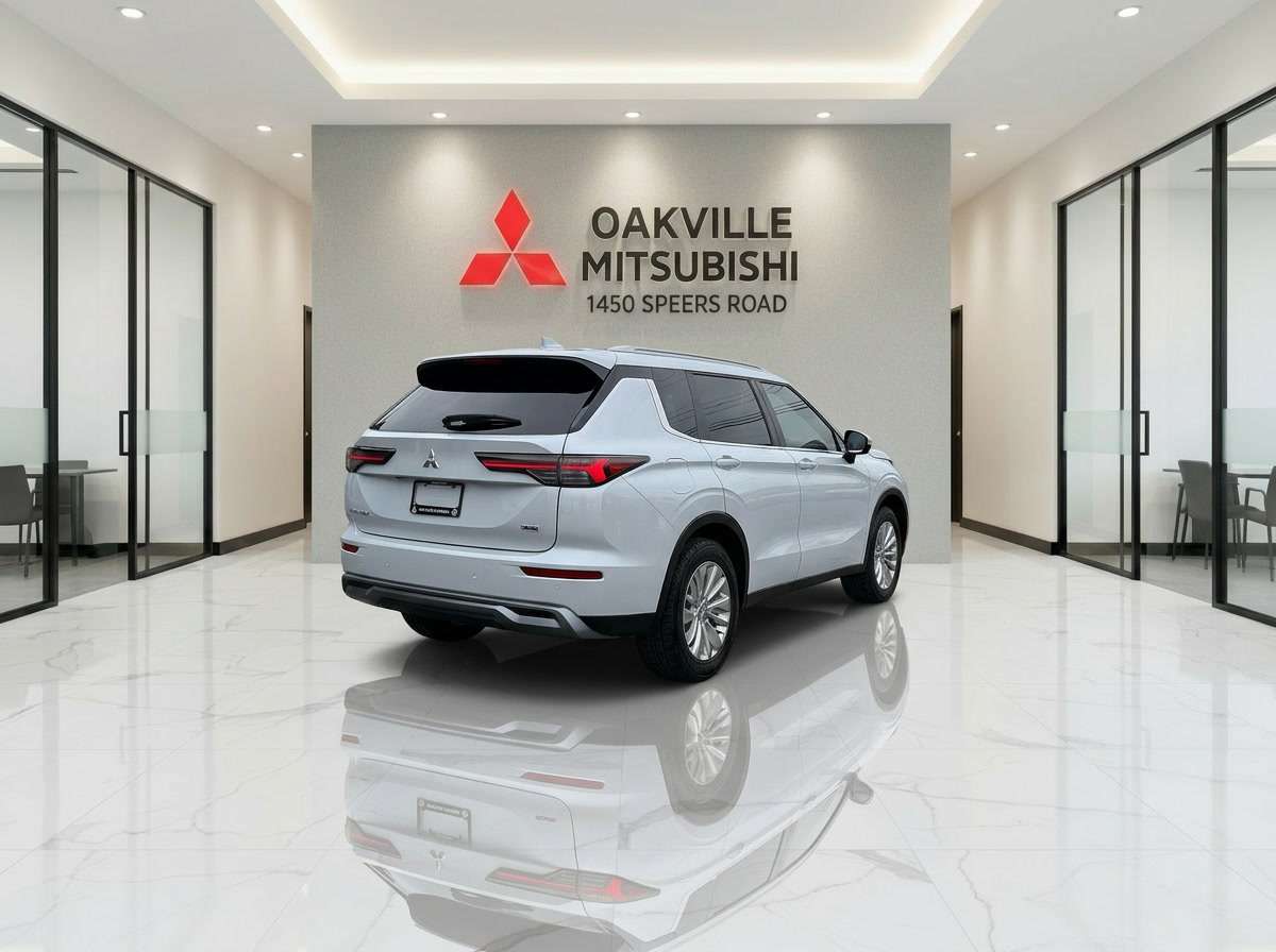 used 2025 Mitsubishi Outlander car, priced at $34,950
