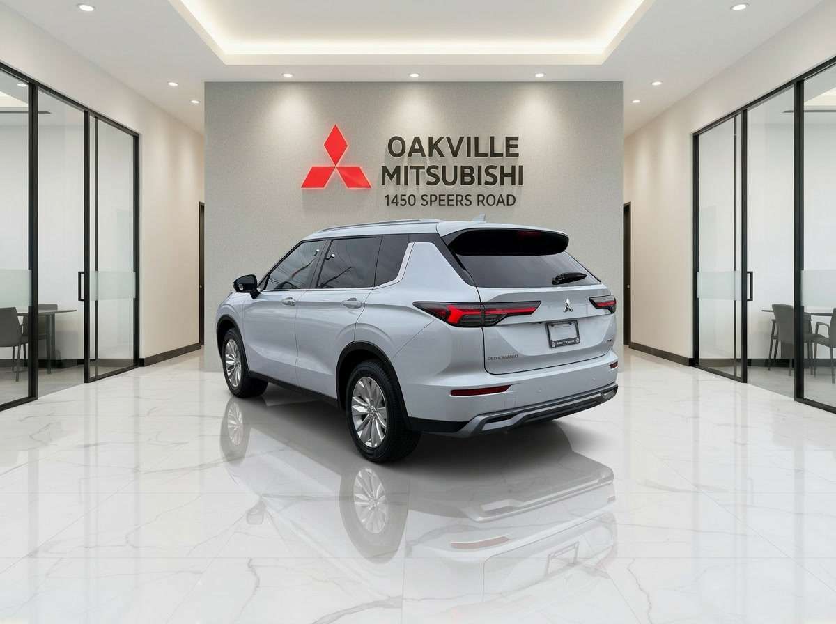 used 2025 Mitsubishi Outlander car, priced at $34,950