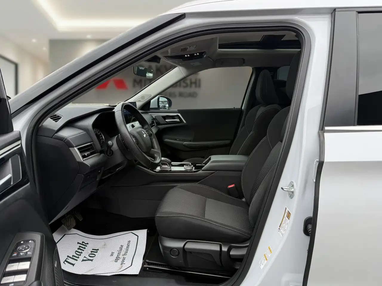 Mitsubishi Outlander снимка Mitsubishi Outlander
