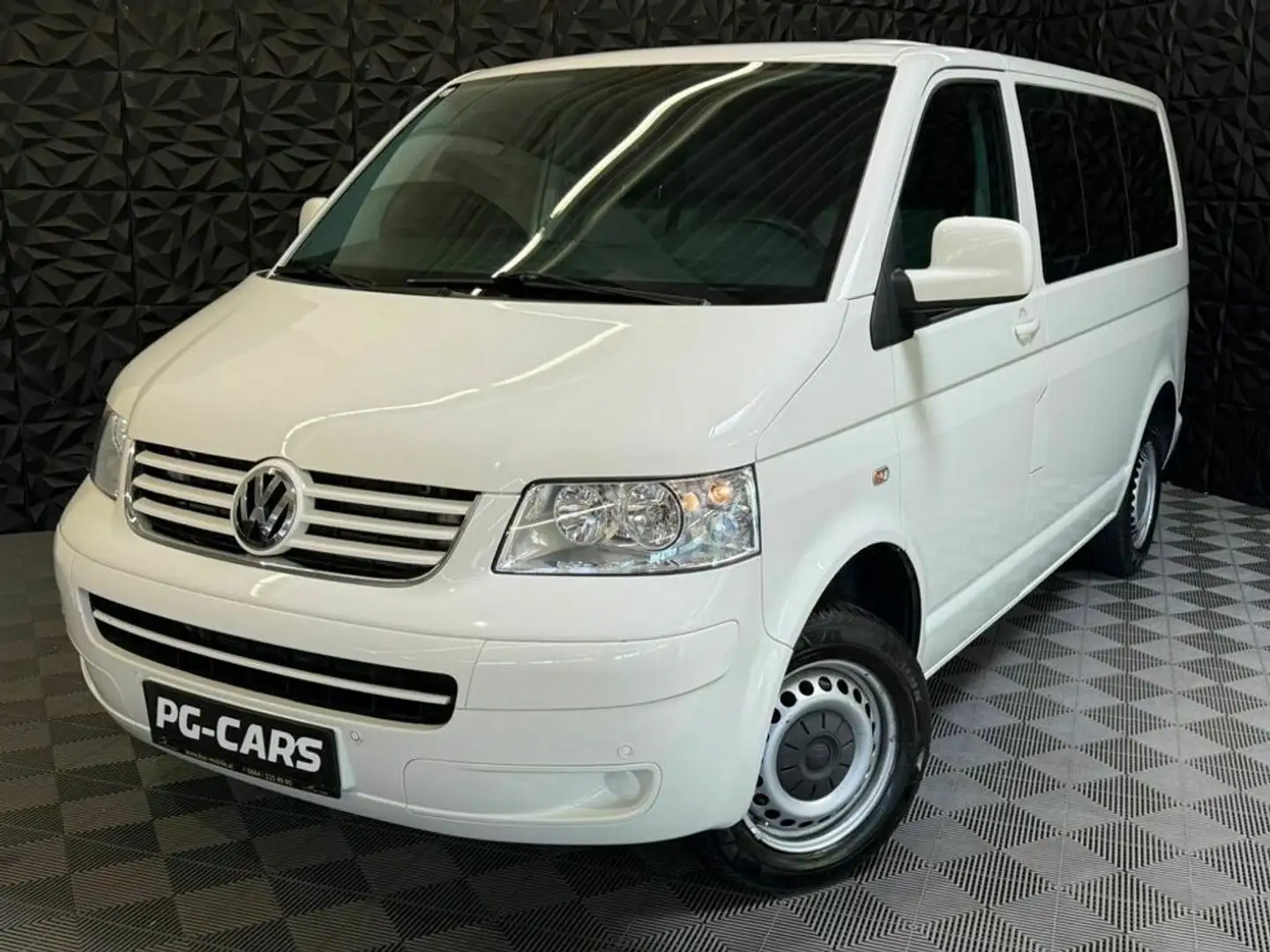 Volkswagen T5 Kombi 2.5 TDI D-PF Grau - 1