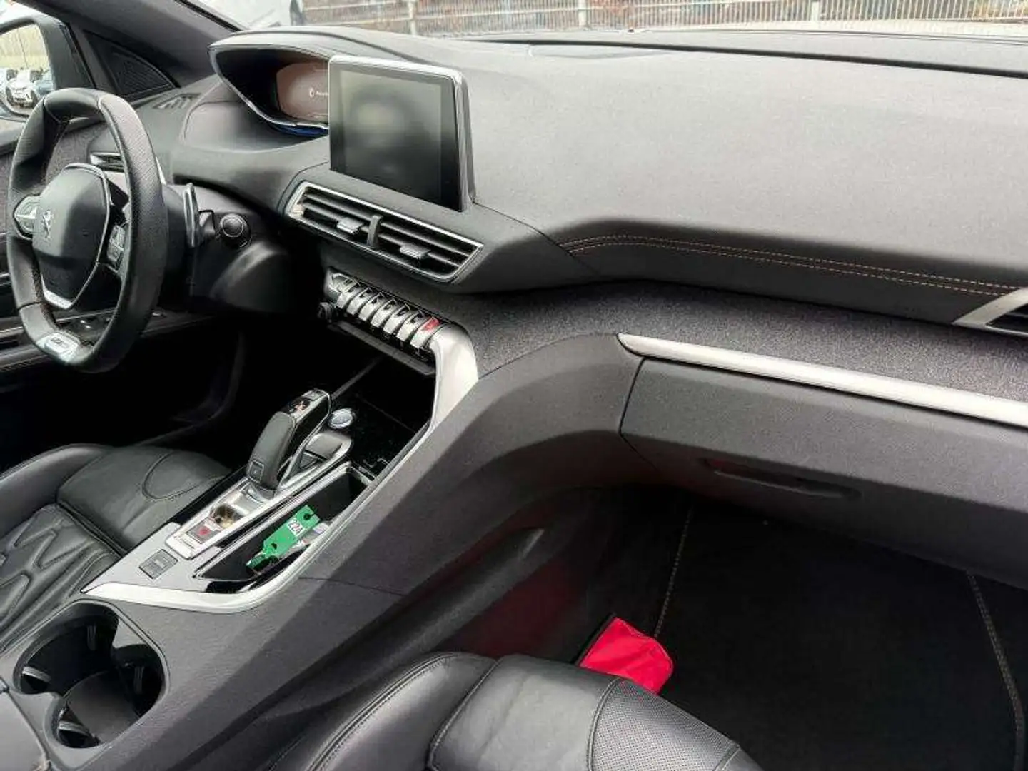 Peugeot 3008 GT Line / EAT6 / THP / 165ch Blanc - 2