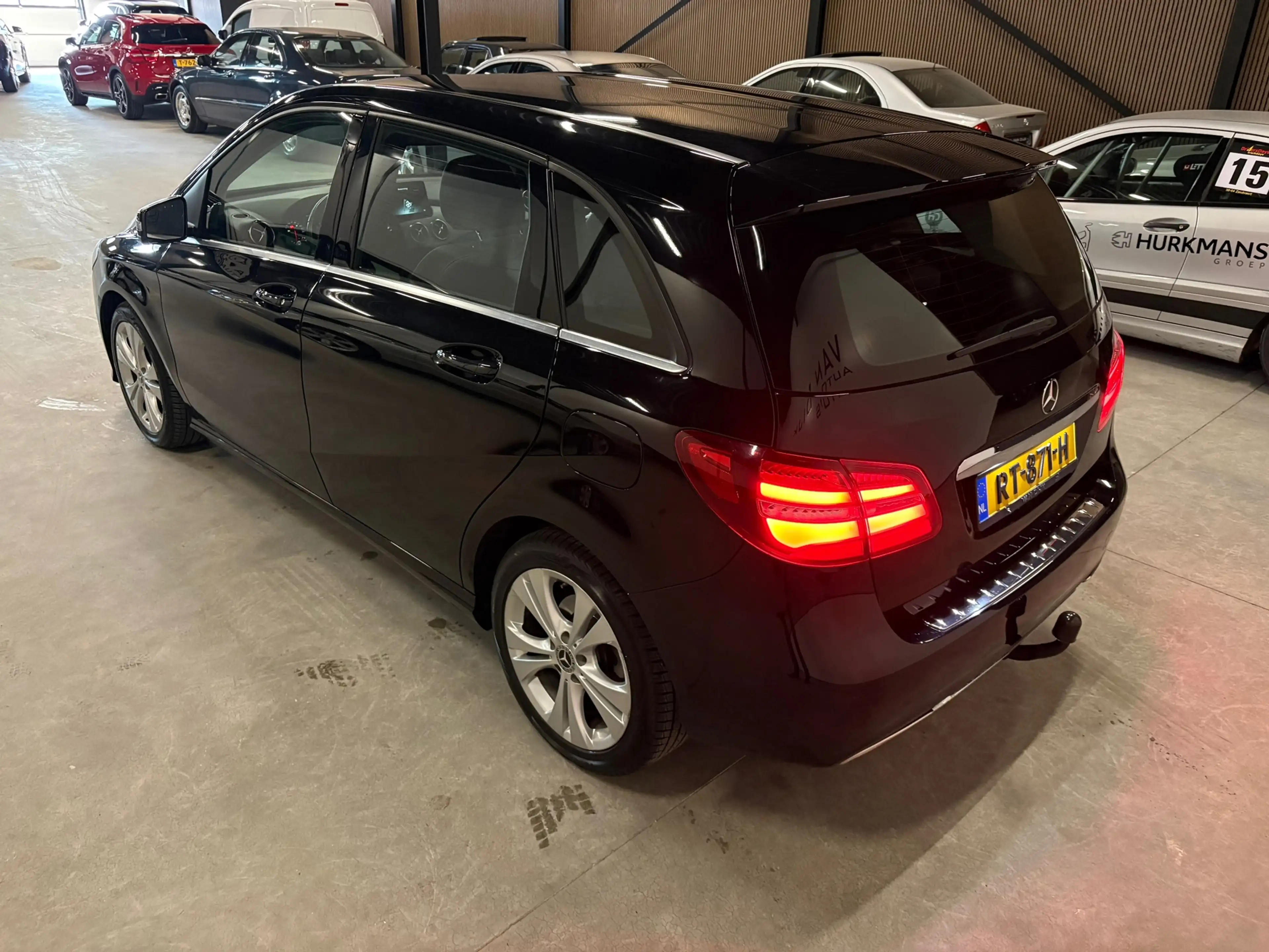 Mercedes-Benz B 180 Automaat Trekhaak Navi LED — photo 8