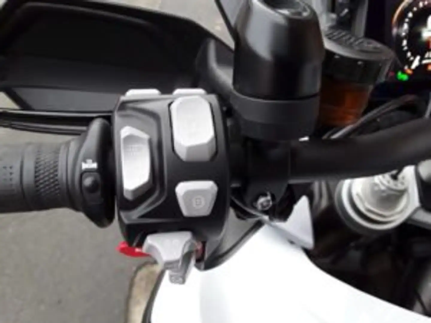 Triumph Tiger Explorer TIGER 1200 GT EXPLORER GARANTIE 1 AN, 14650 EUR Blanc - 2