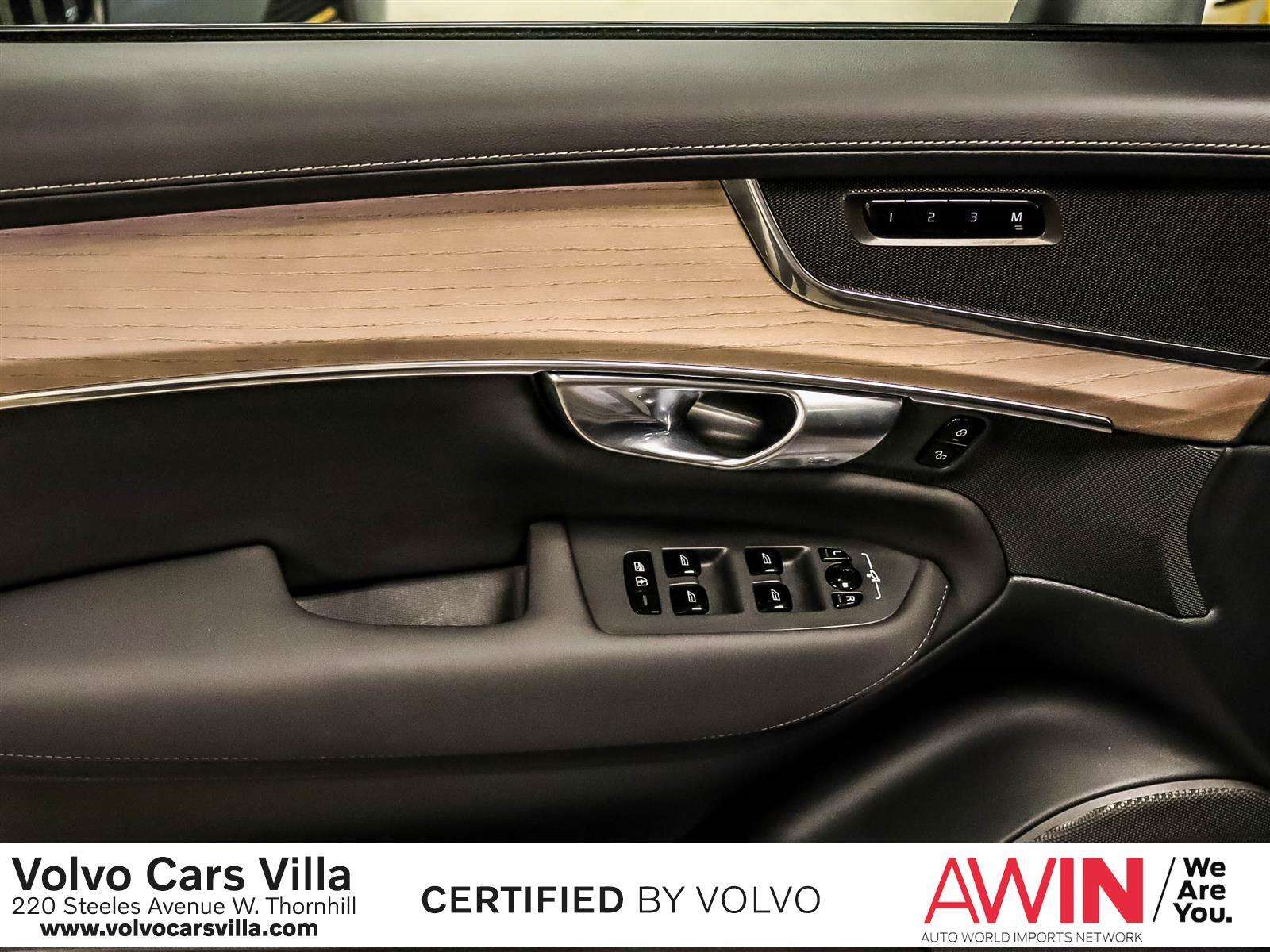 2026 Volvo XC90 B6 AWD Plus Dark Theme 7-Seater alt 4