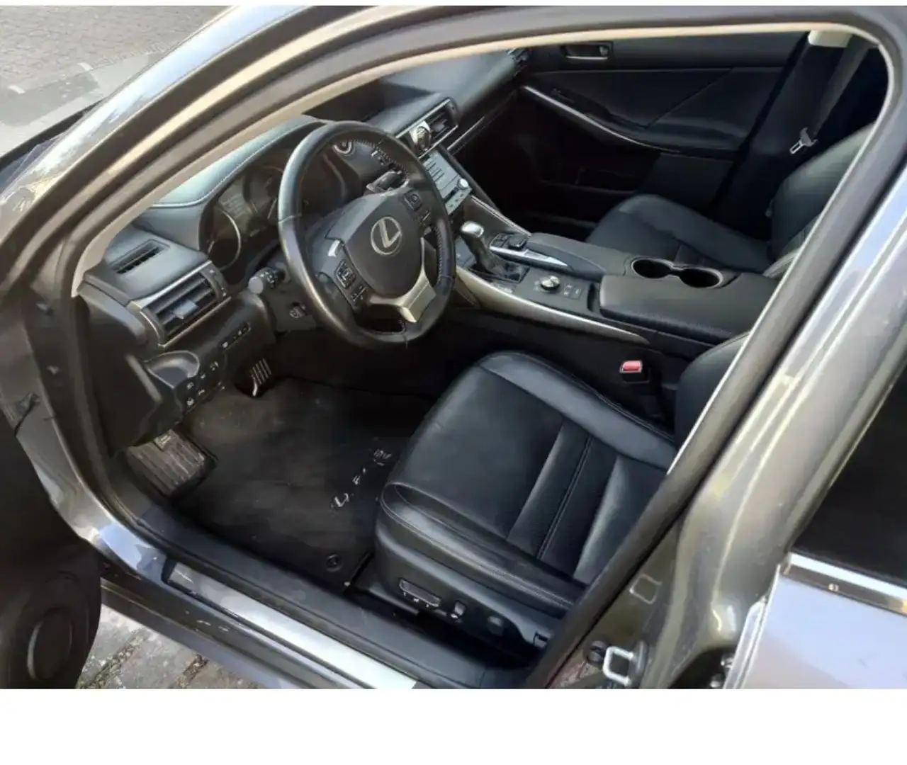 Lexus IS 300 300h 2.5i F Sport Line E-CVT (EU6.2) - 2