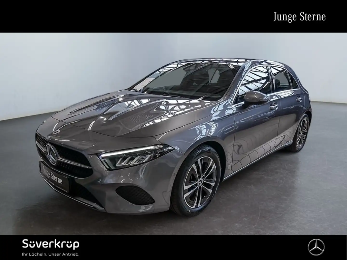 Mercedes-Benz A 200 , Grau - 2