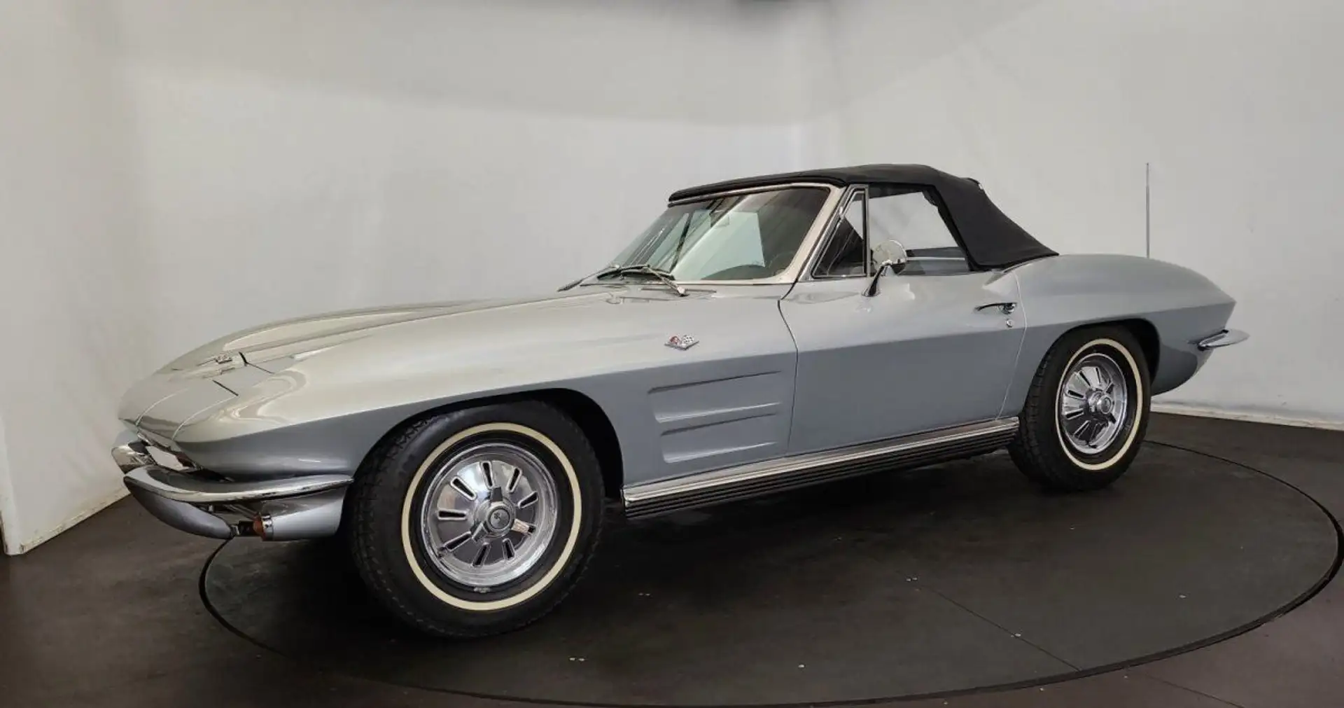 Chevrolet Corvette Blau - 2