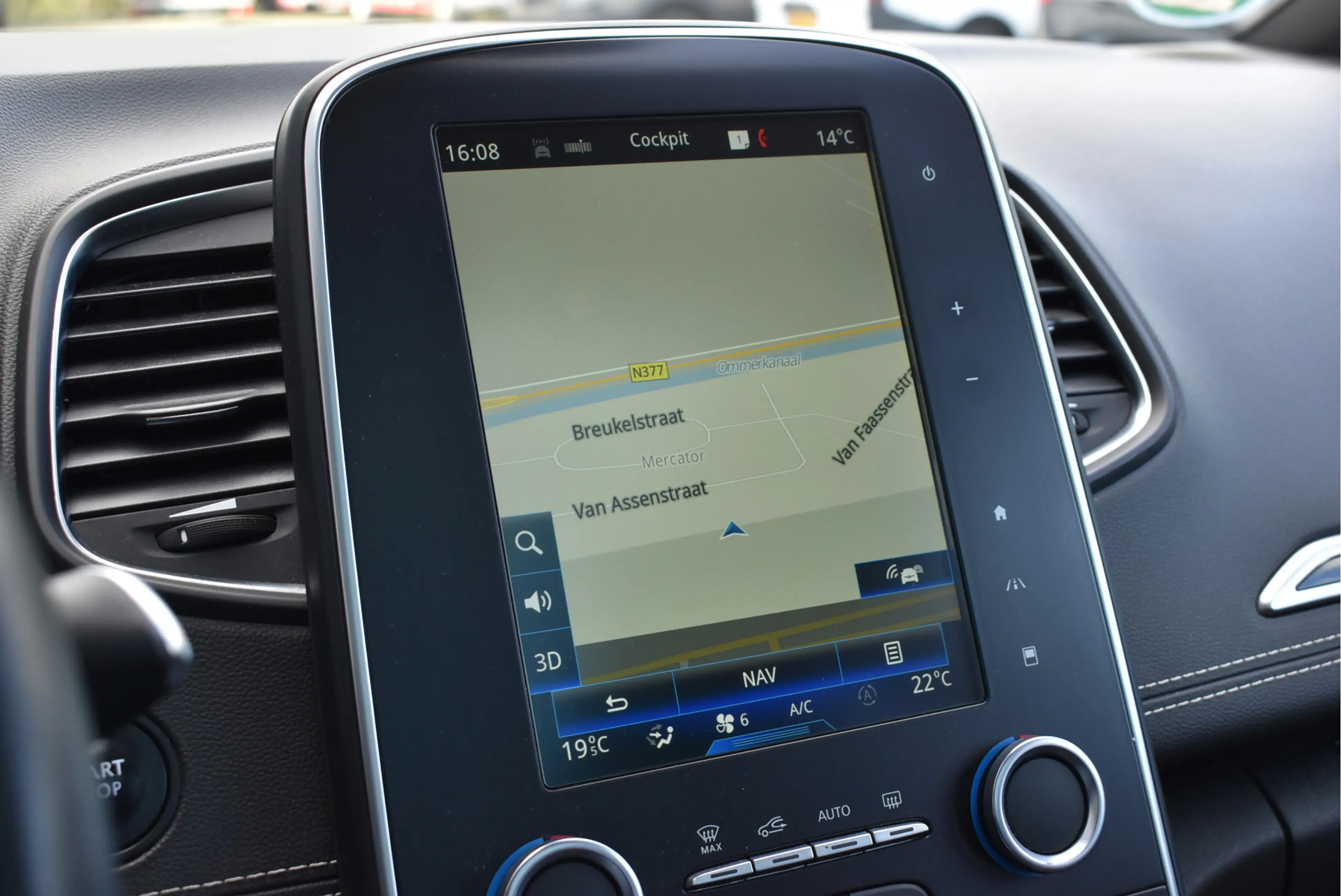 Renault Scenic 1.2 TCe Bose Camera, Trekhaak, Keyless, 20 inch — photo 16
