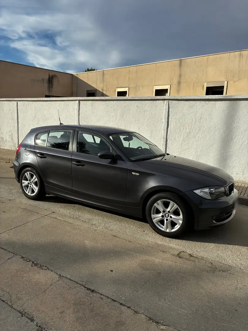 BMW 120 120i Gris - 1