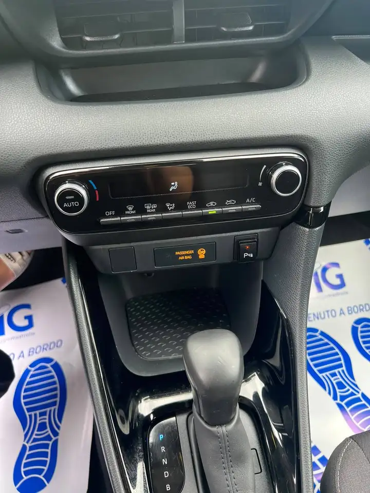 Toyota Yaris IV 2020 1.5h Active, миниатюра 10