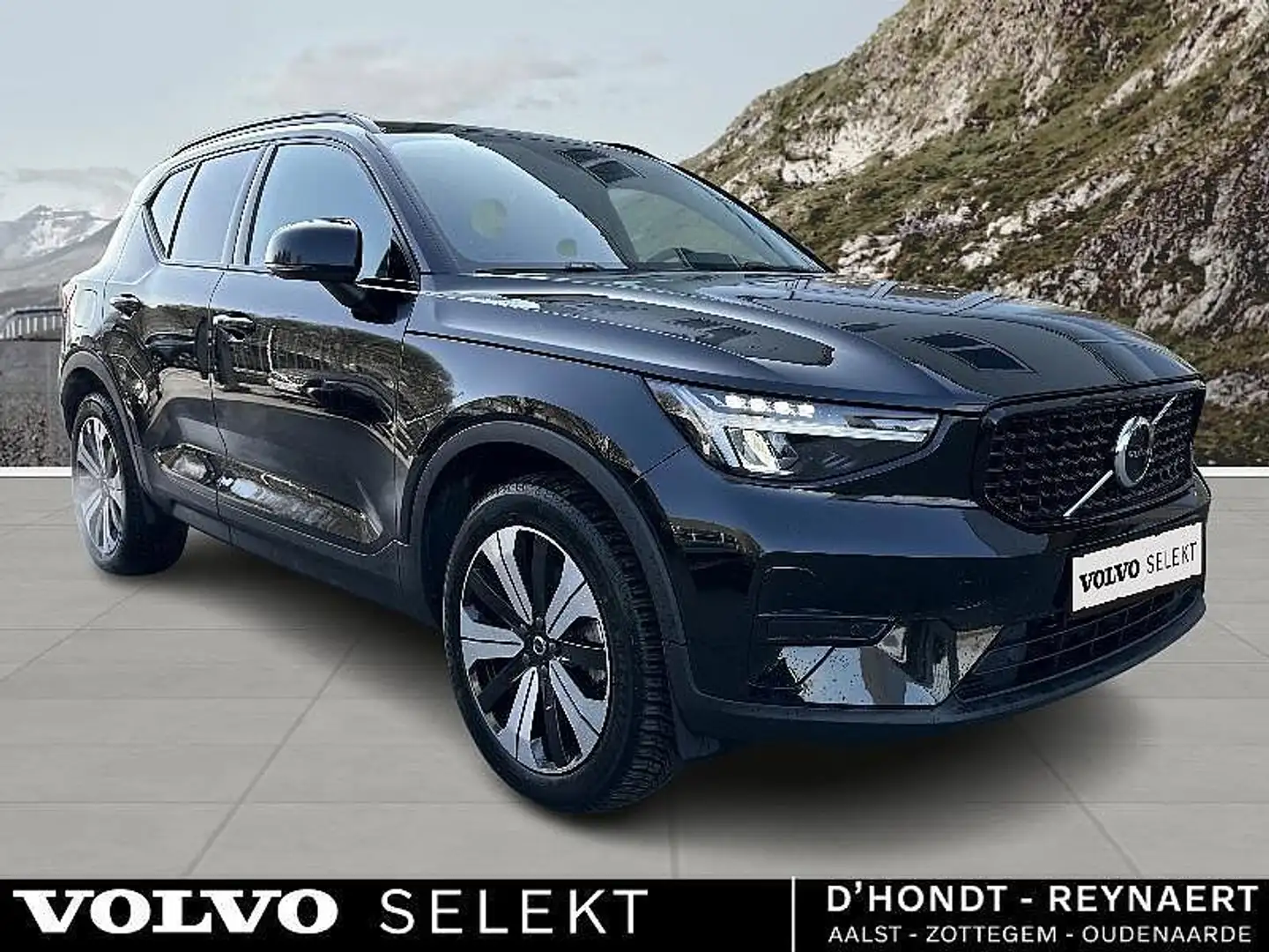 Volvo XC40 Recharge Plus T4 + ACC + LEDER Noir - 2