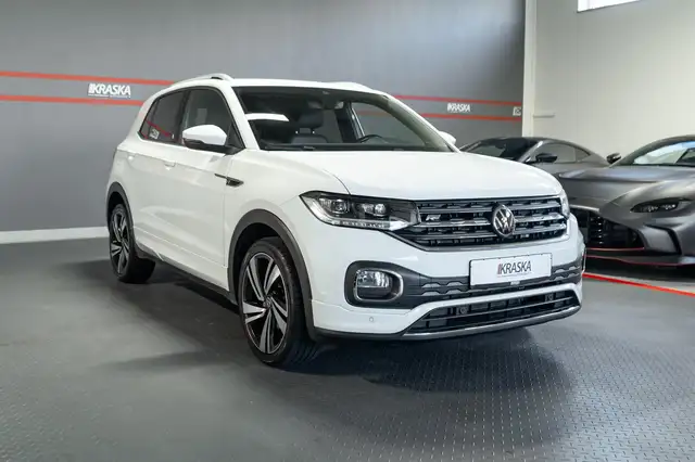 Volkswagen T-Cross view 5