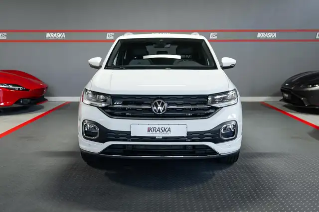 Volkswagen T-Cross view 4