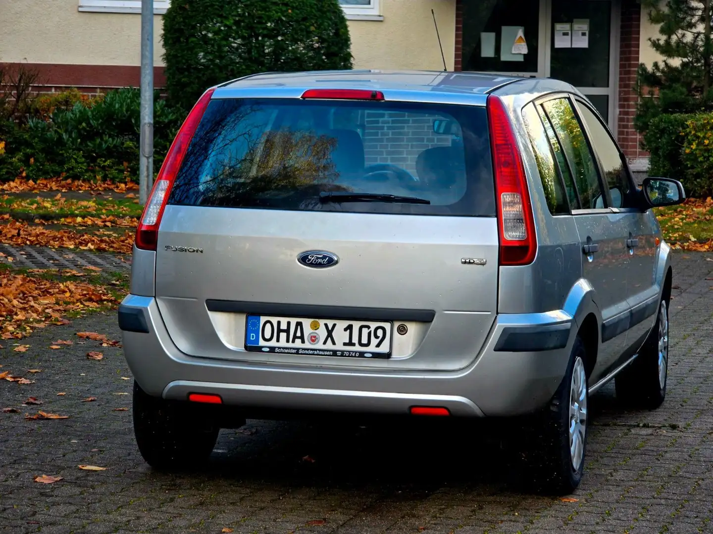 Ford Fusion Style, Klima, von Privat, Sparsam Zilver - 2