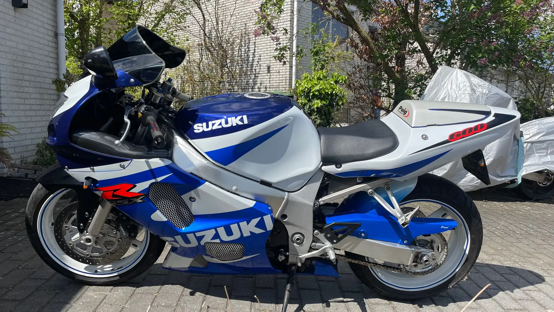 Suzuki GSX-R 600 Niebieski - 2