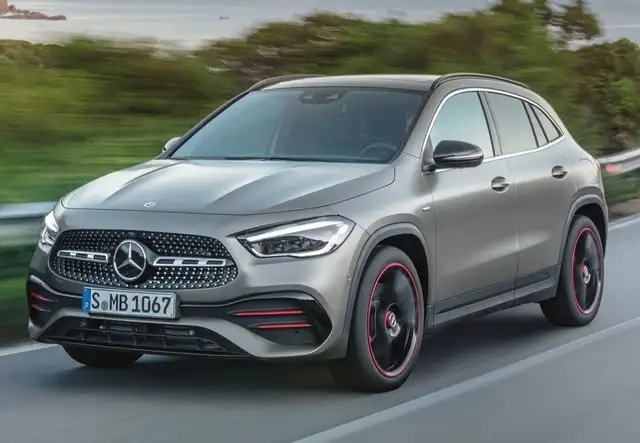Mercedes-Benz GLA 220 220d Style 4Matic 7G-DCT
