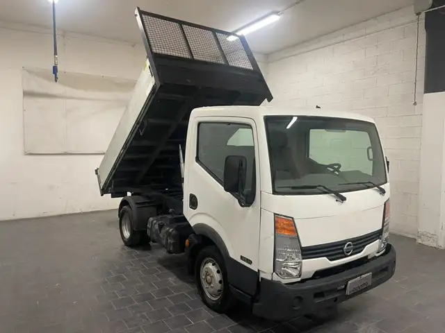 Nissan Cabstar 2.5 TDI 110CV-RIBALTABILE TRILAT-TESTANUOVA