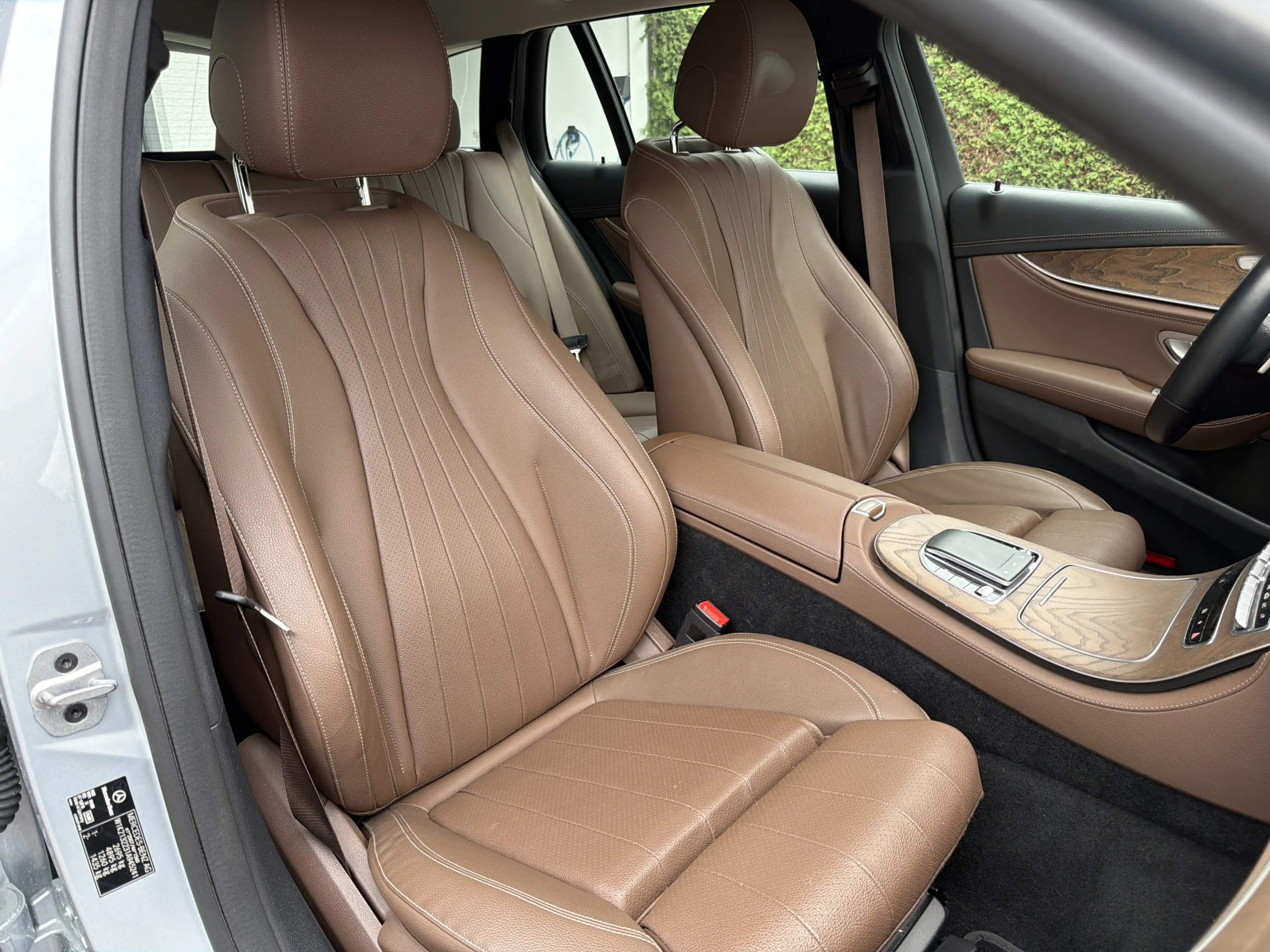 Mercedes-Benz E 400 d 4M AMG Line Distr. Head up Airmatic 360 — photo 9