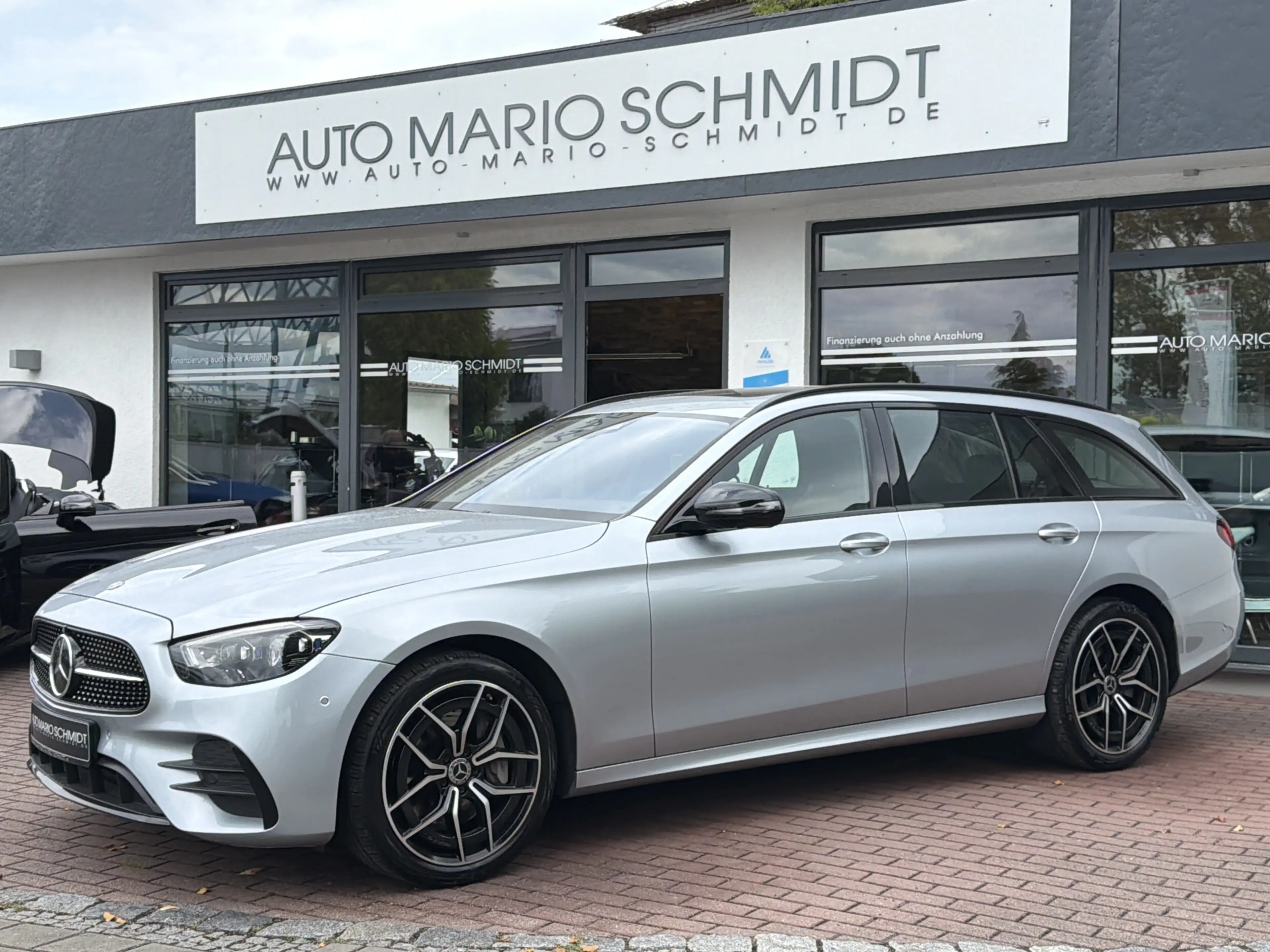 Mercedes-Benz E 400 d 4M AMG Line Distr. Head up Airmatic 360 — photo 3