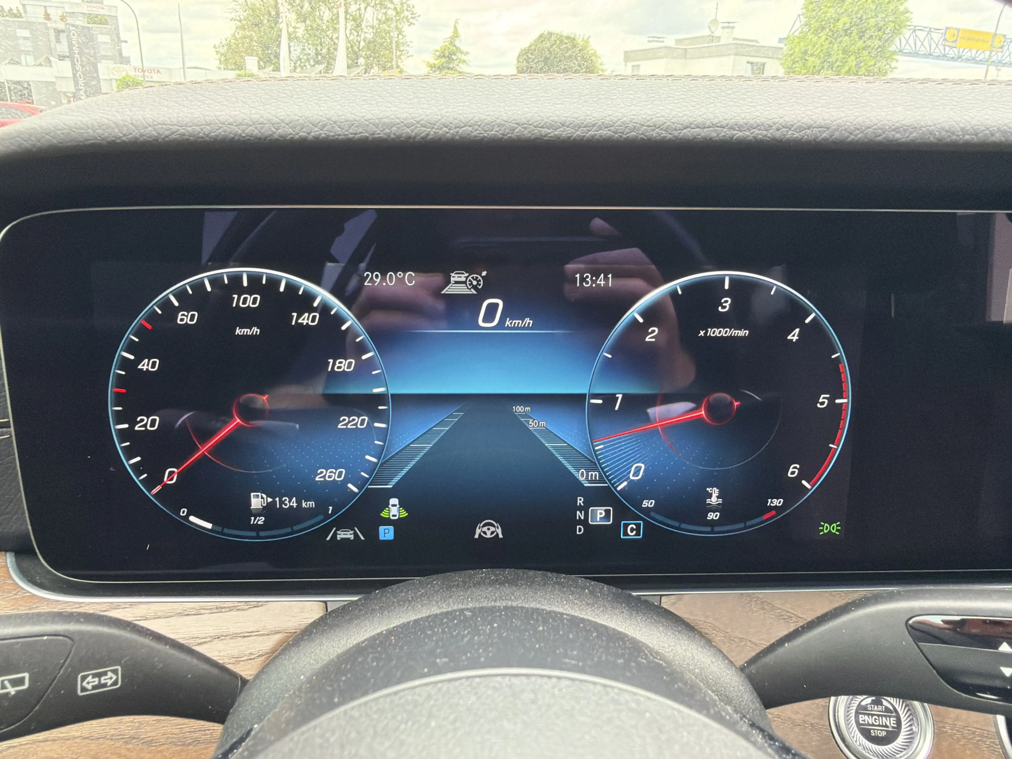 Mercedes-Benz E 400 d 4M AMG Line Distr. Head up Airmatic 360 — photo 13