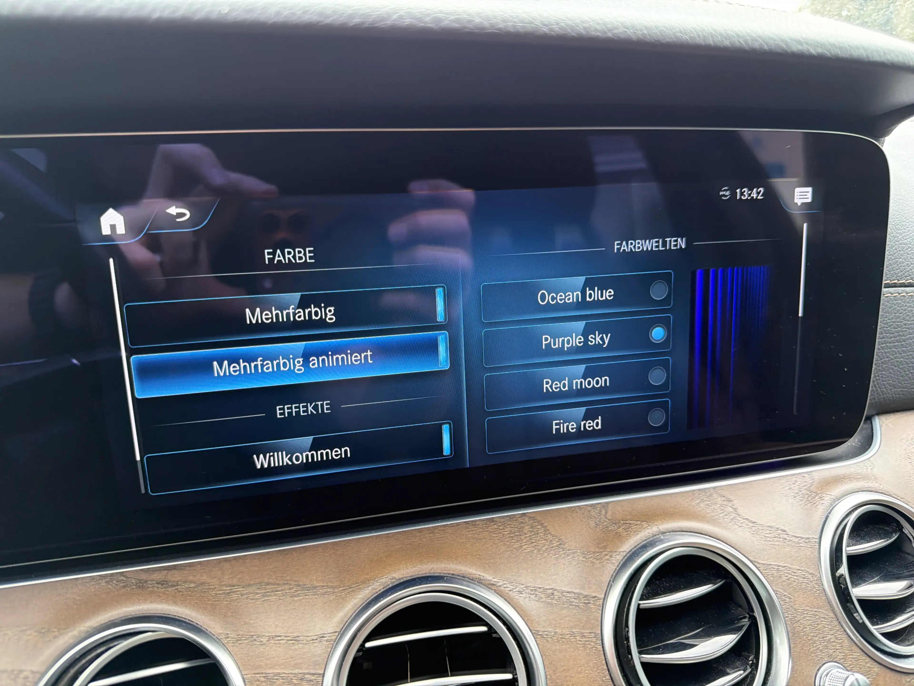 Mercedes-Benz E 400 d 4M AMG Line Distr. Head up Airmatic 360 — photo 15