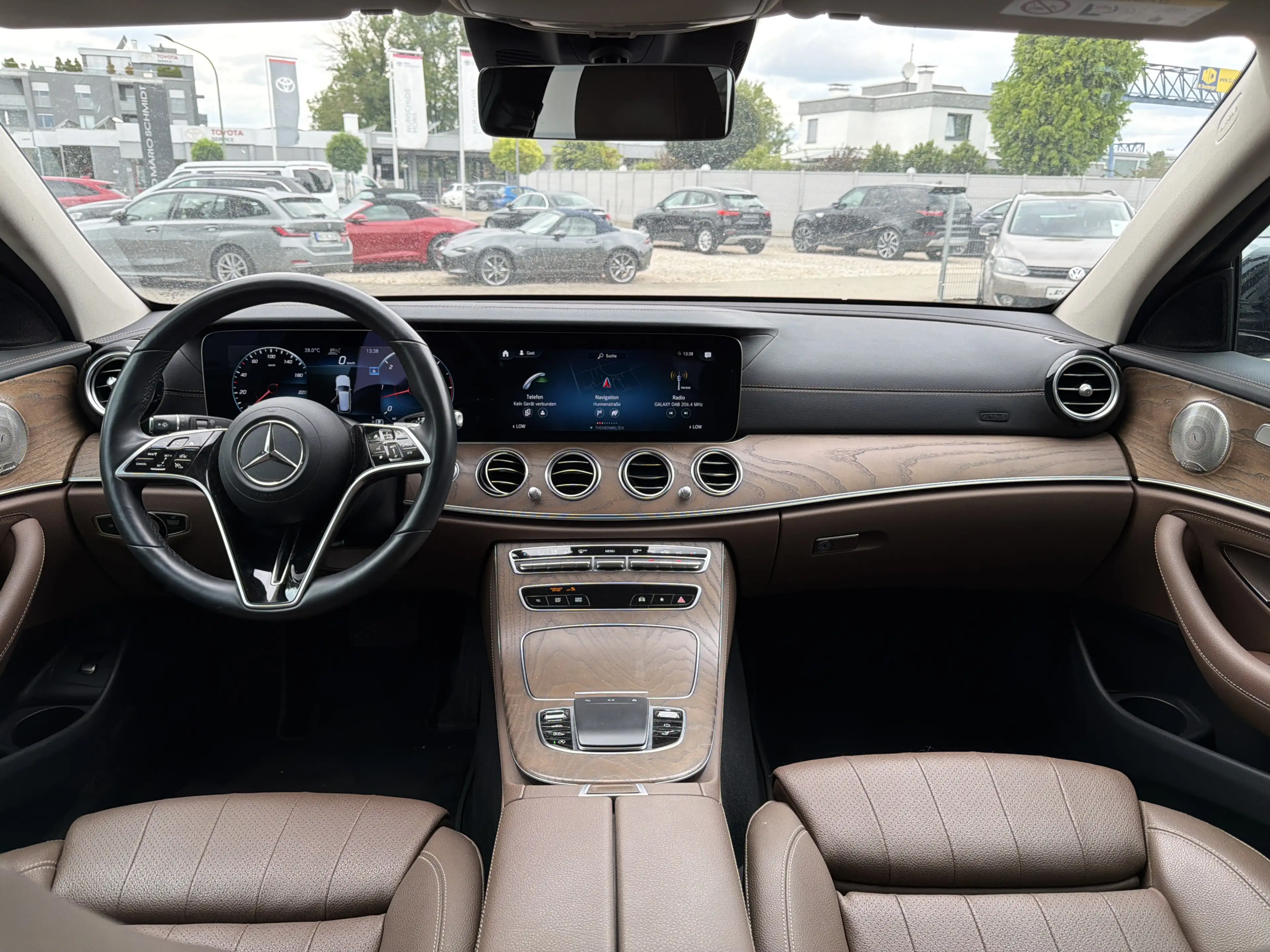 Mercedes-Benz E 400 d 4M AMG Line Distr. Head up Airmatic 360 — photo 4