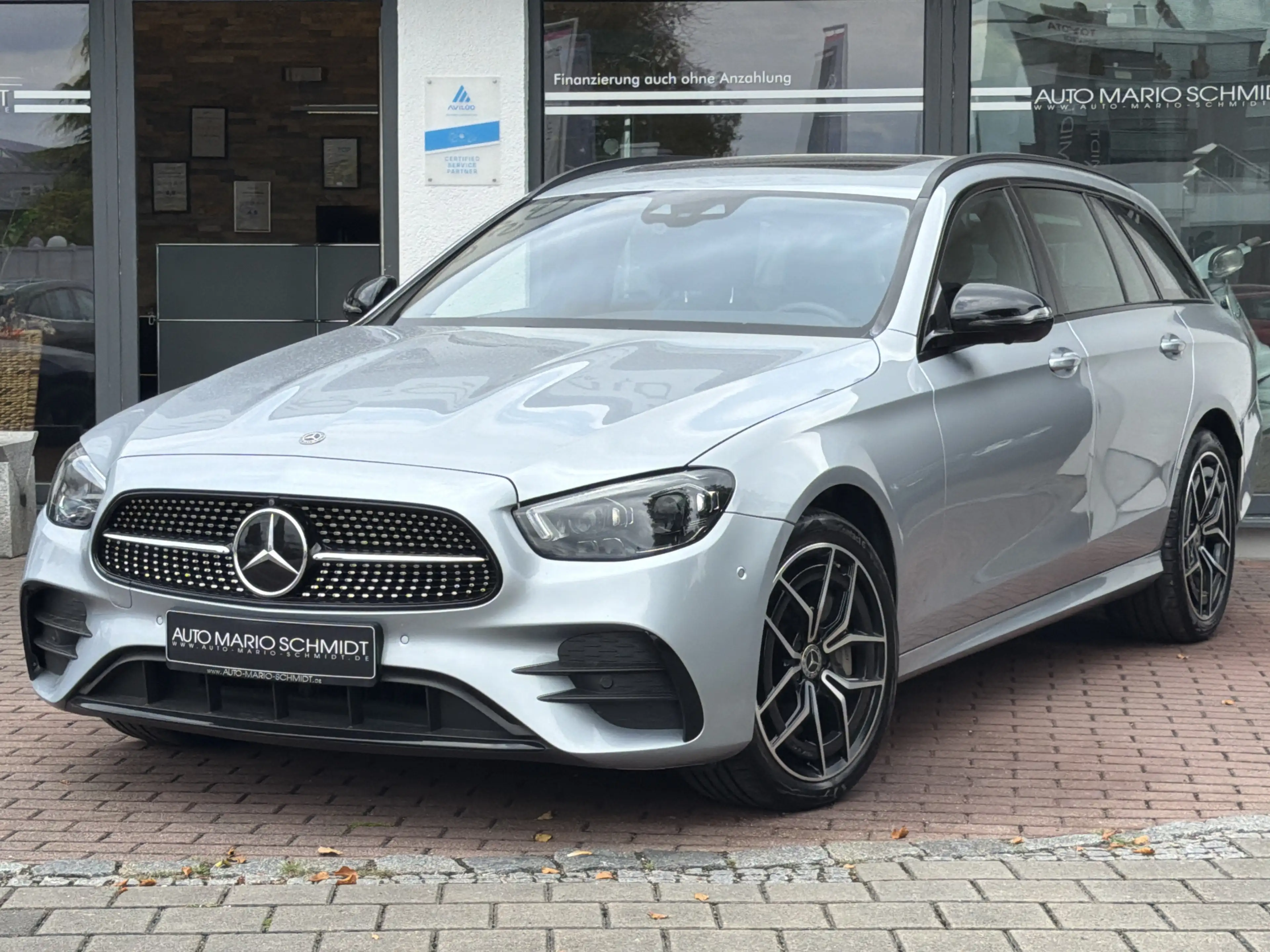 Mercedes-Benz E 400 d 4M AMG Line Distr. Head up Airmatic 360