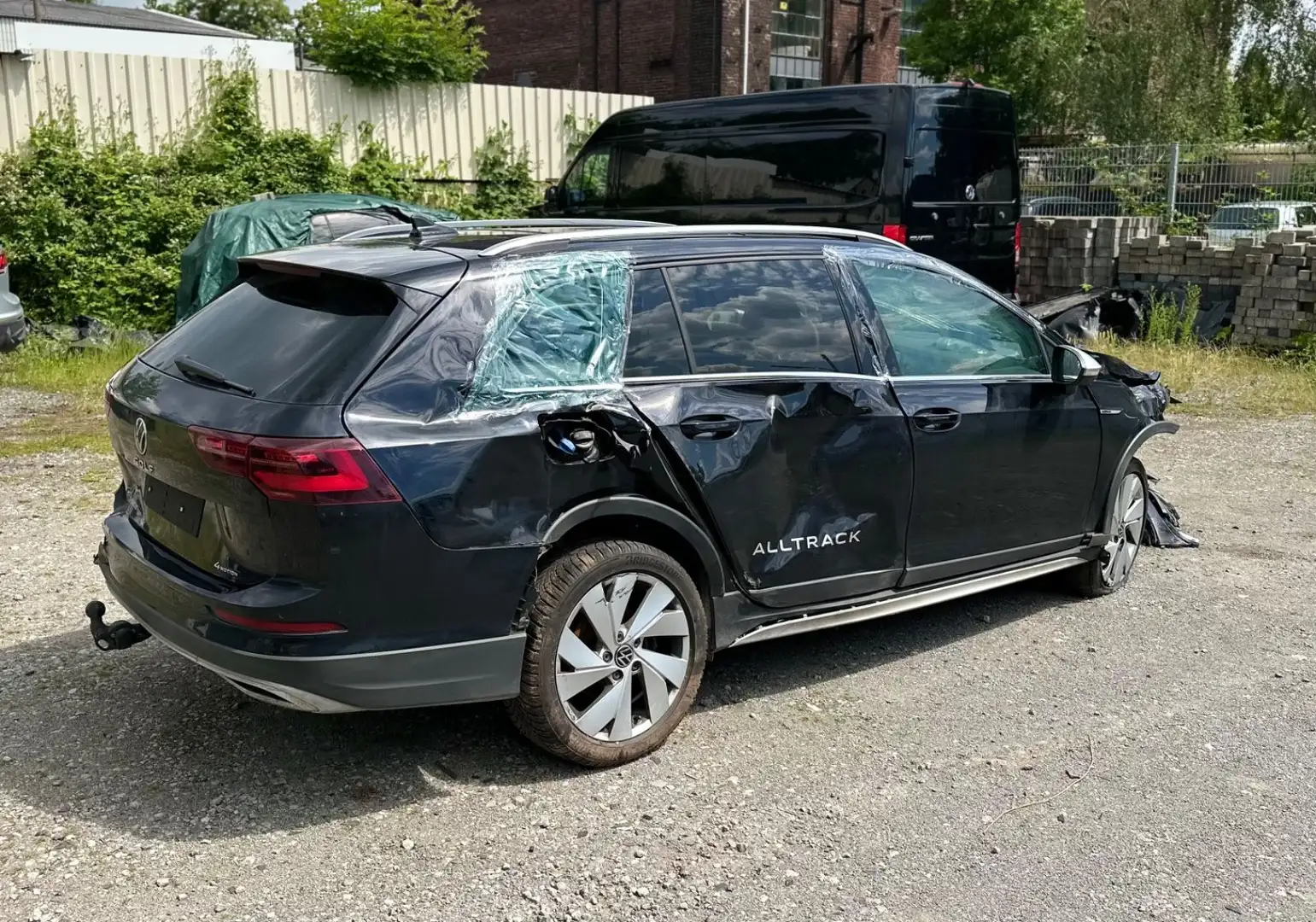Volkswagen Golf 2.0 TDI DSG Alltrack 4Motion  / Panorama / Schwarz - 2