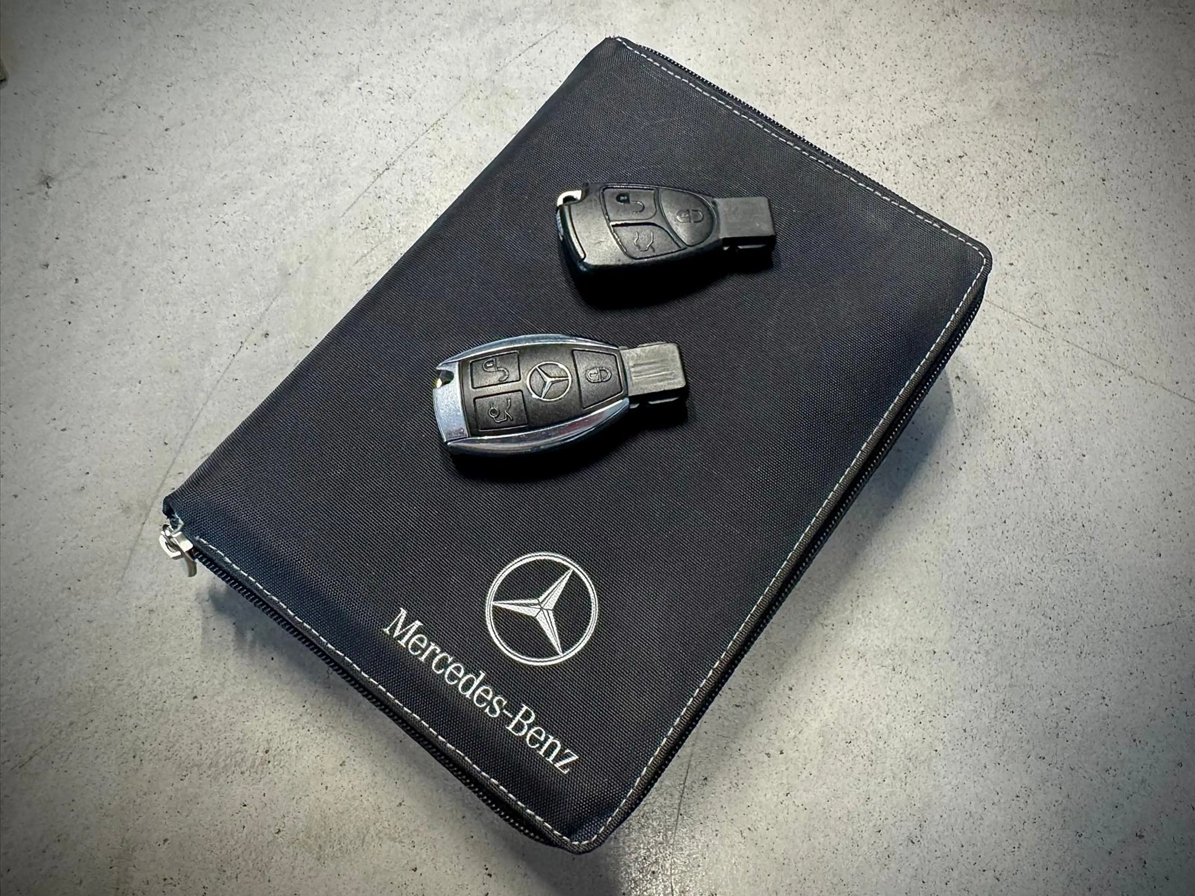 Mercedes-Benz SLK 280 Aut 7 / Andratite green / Airscarf / Xenon / NL de — photo 34