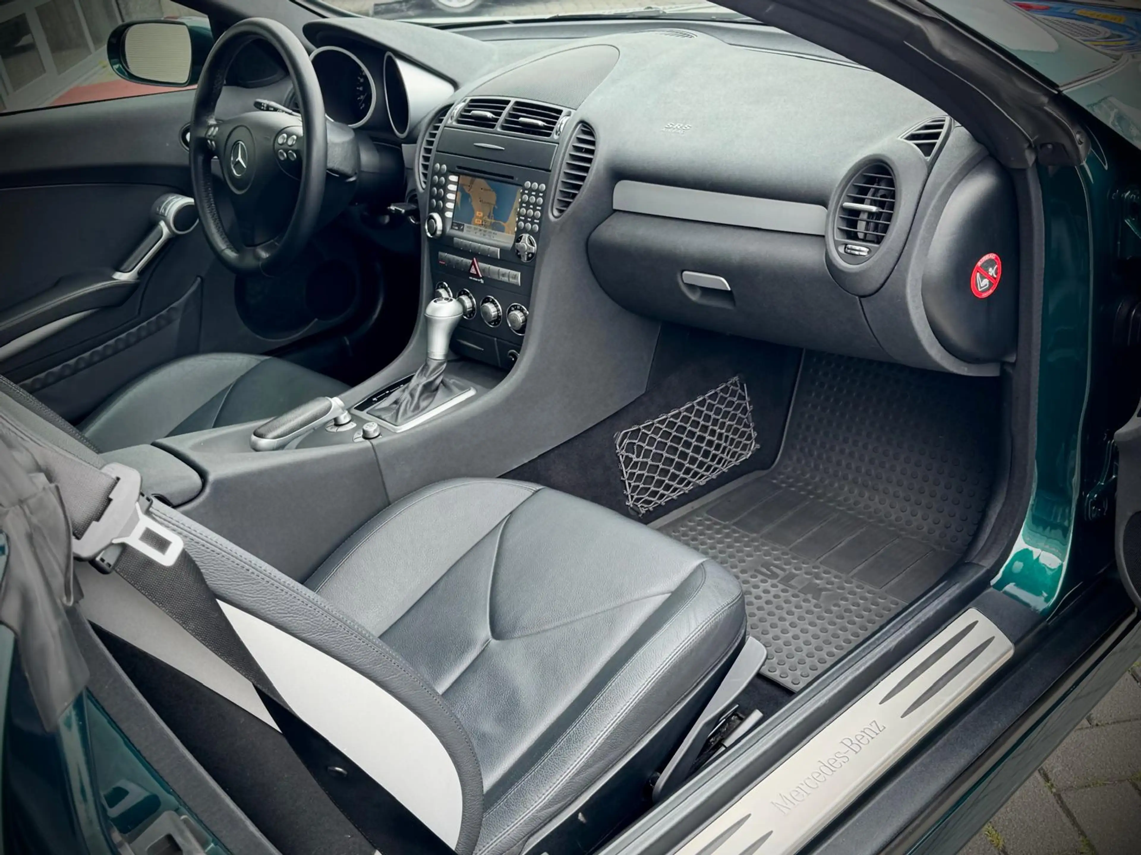Mercedes-Benz SLK 280 Aut 7 / Andratite green / Airscarf / Xenon / NL de — photo 33