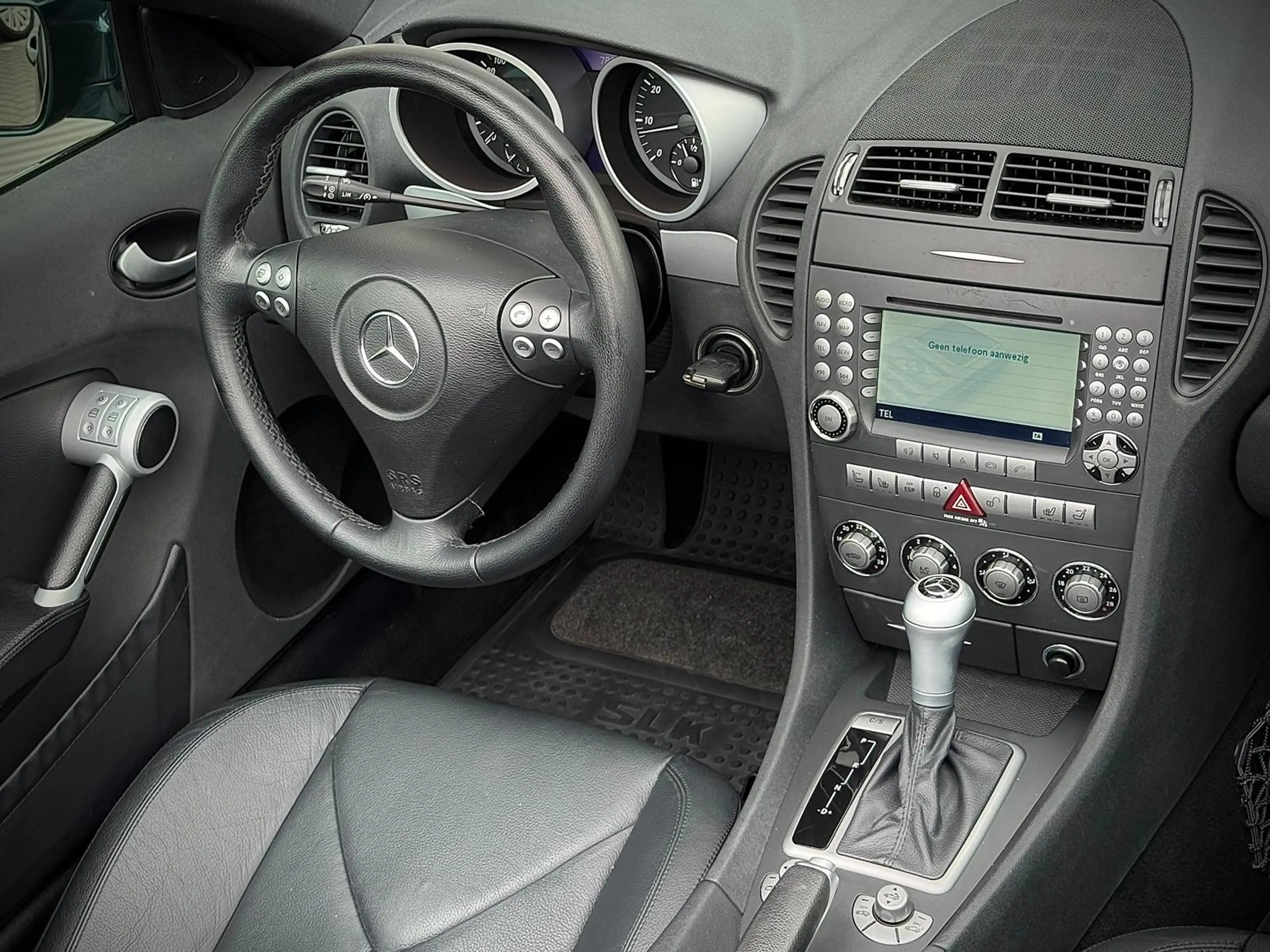 Mercedes-Benz SLK 280 Aut 7 / Andratite green / Airscarf / Xenon / NL de — photo 28