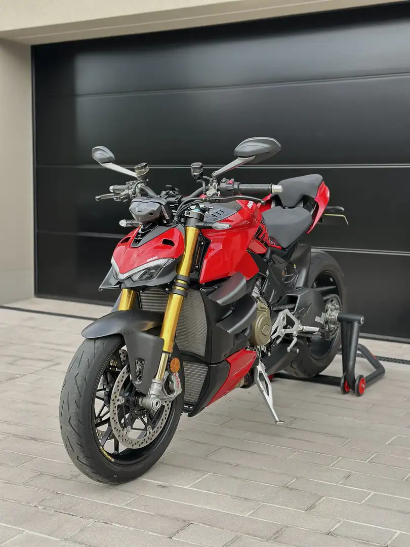 Ducati Streetfighter V4S - 1