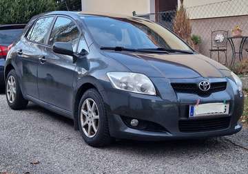 Auris 1,6 Dual  VVT-i High  MMT High
