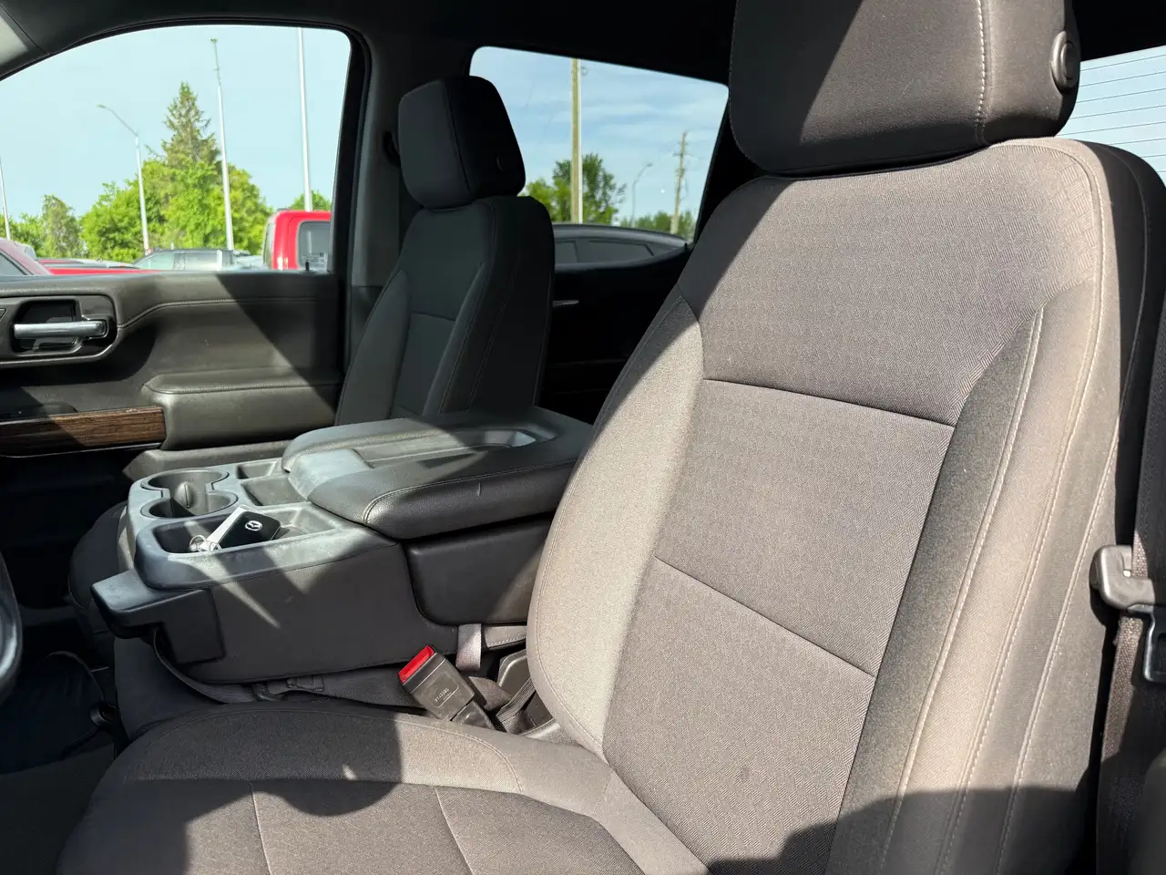 GMC Sierra 1500 снимка GMC Sierra 1500