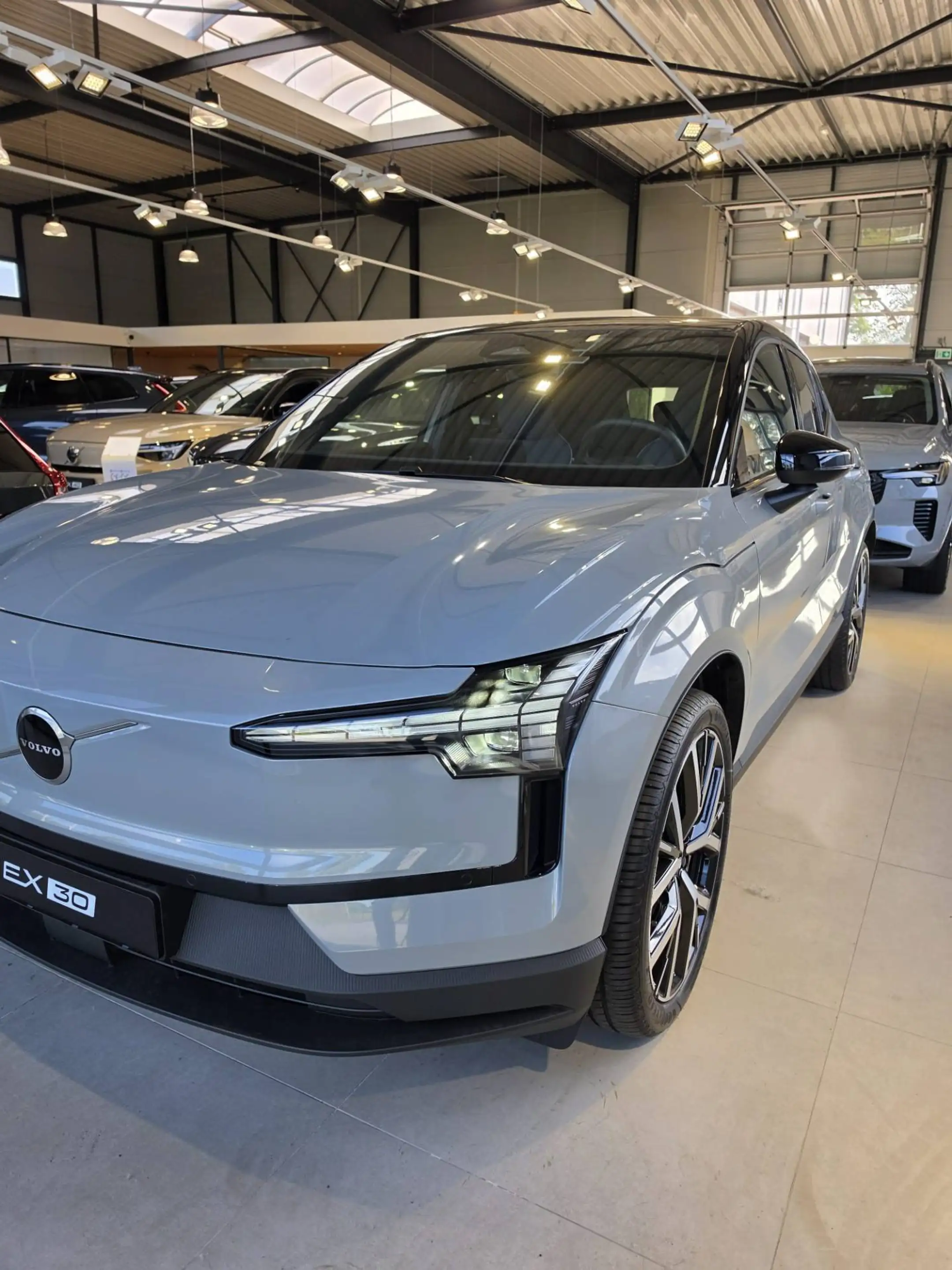 Volvo EX30 P5 Long Range Plus Europa 69 kWhe Plus Europa 69 k