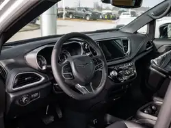 Chrysler Pacifica 2026