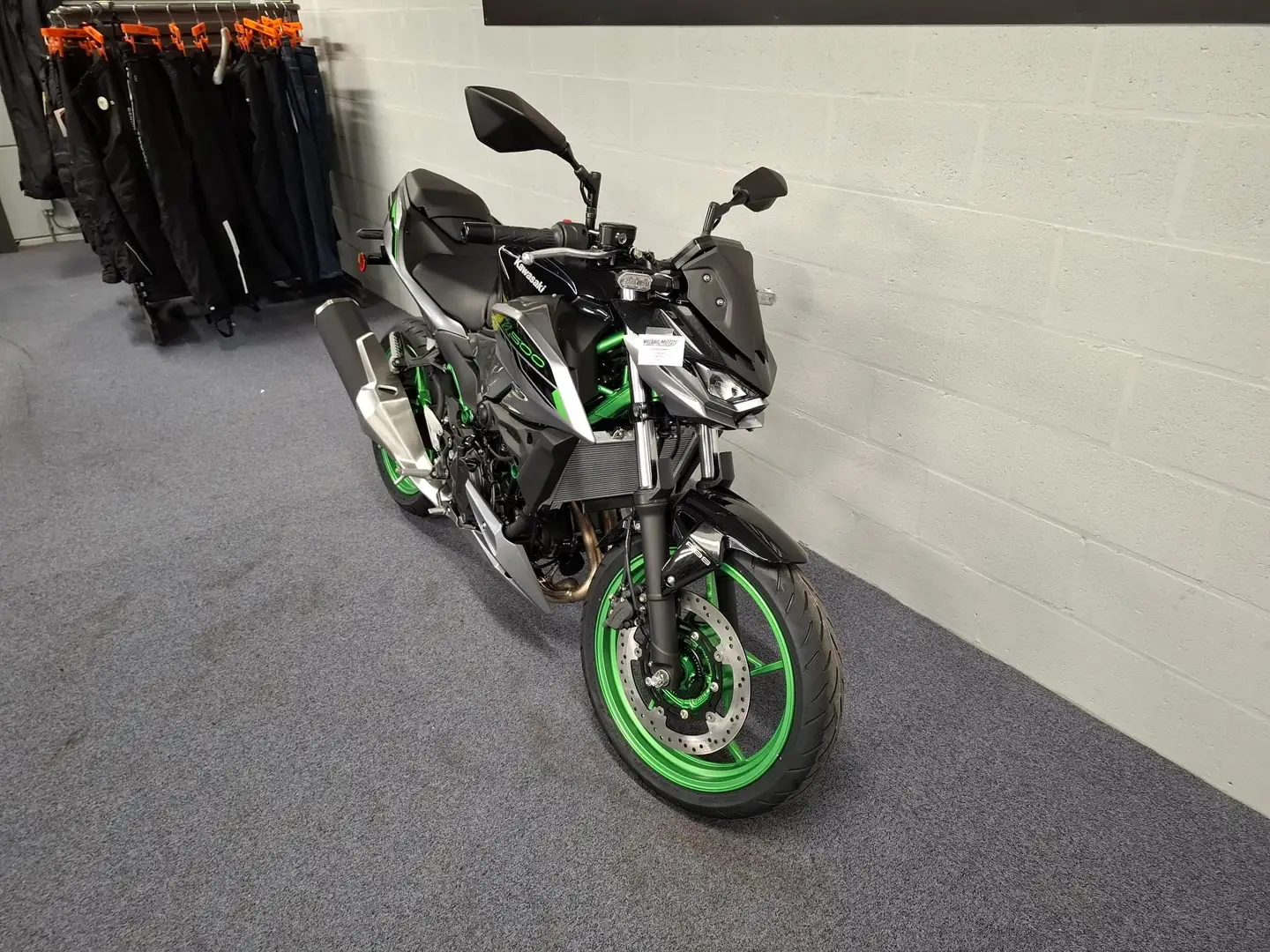 Kawasaki Z 500 SE ABS E5+ 2025 DEPART IMMEDIAT Grün - 2