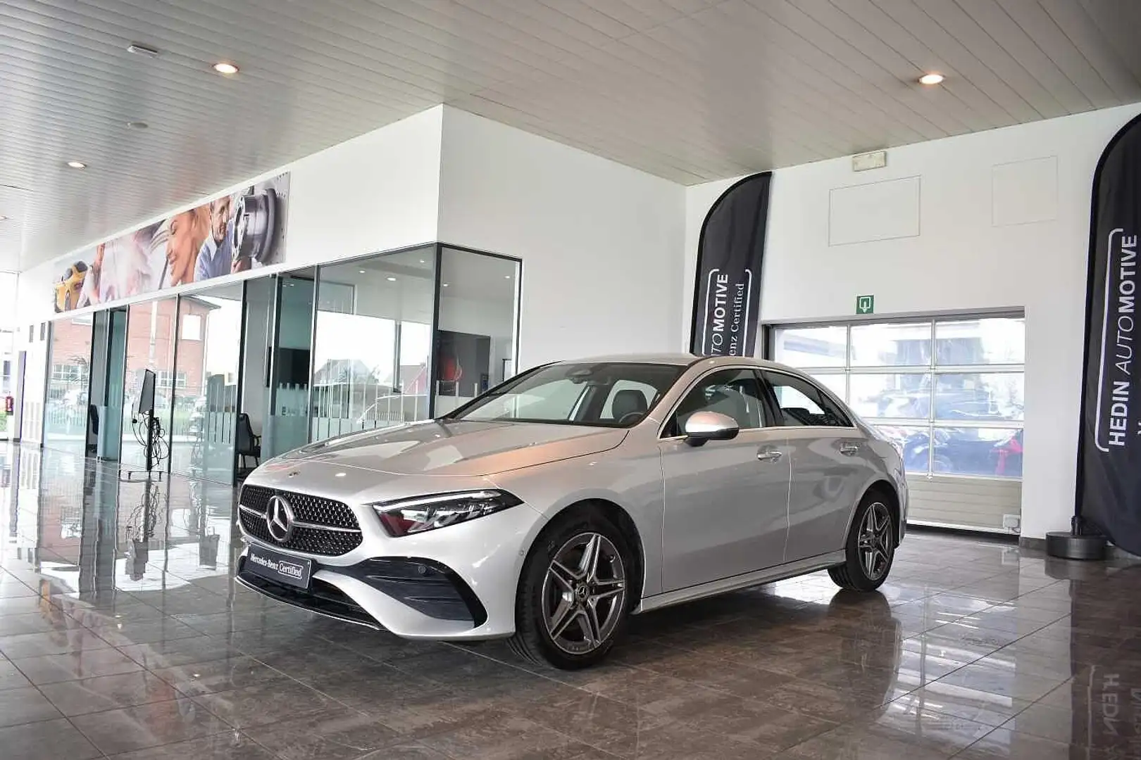 Mercedes-Benz A 250 e Berline AMG Line | Smartphone Integratie | Verwa Zilver - 2
