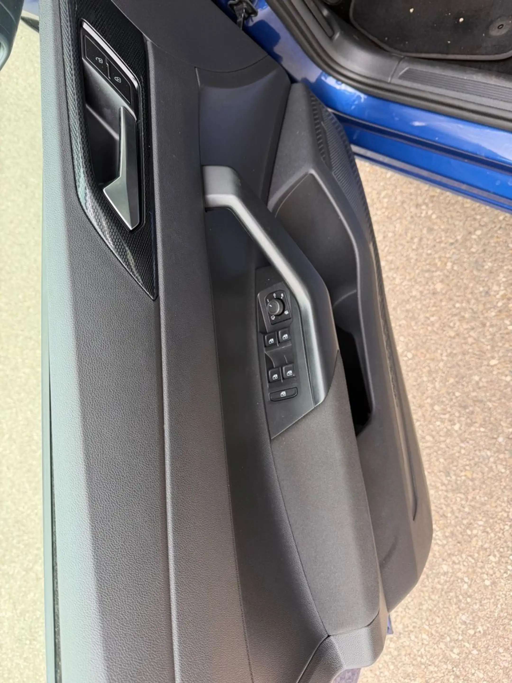 Volkswagen Polo VI Life — photo 12