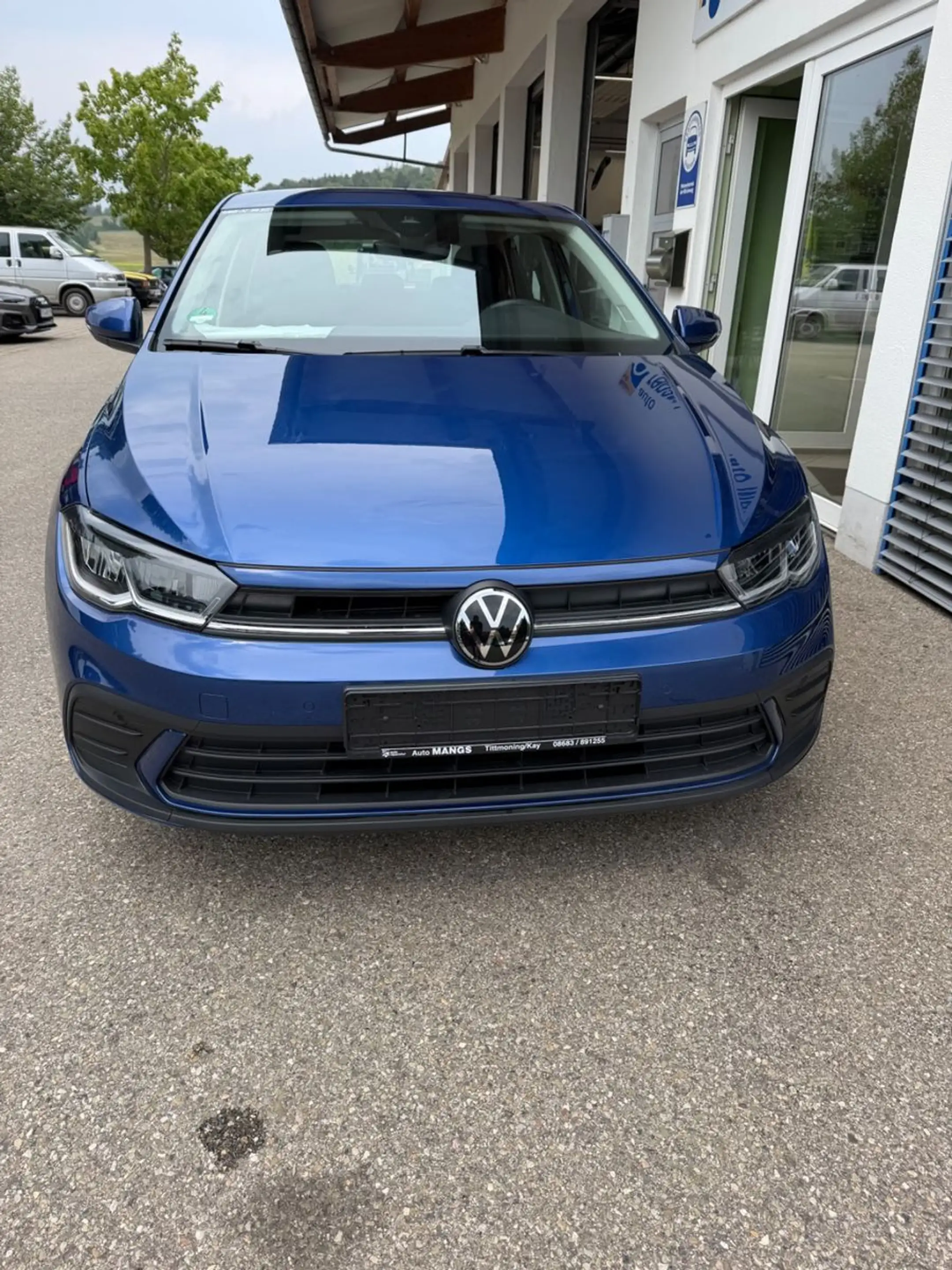 Volkswagen Polo VI Life — photo 2