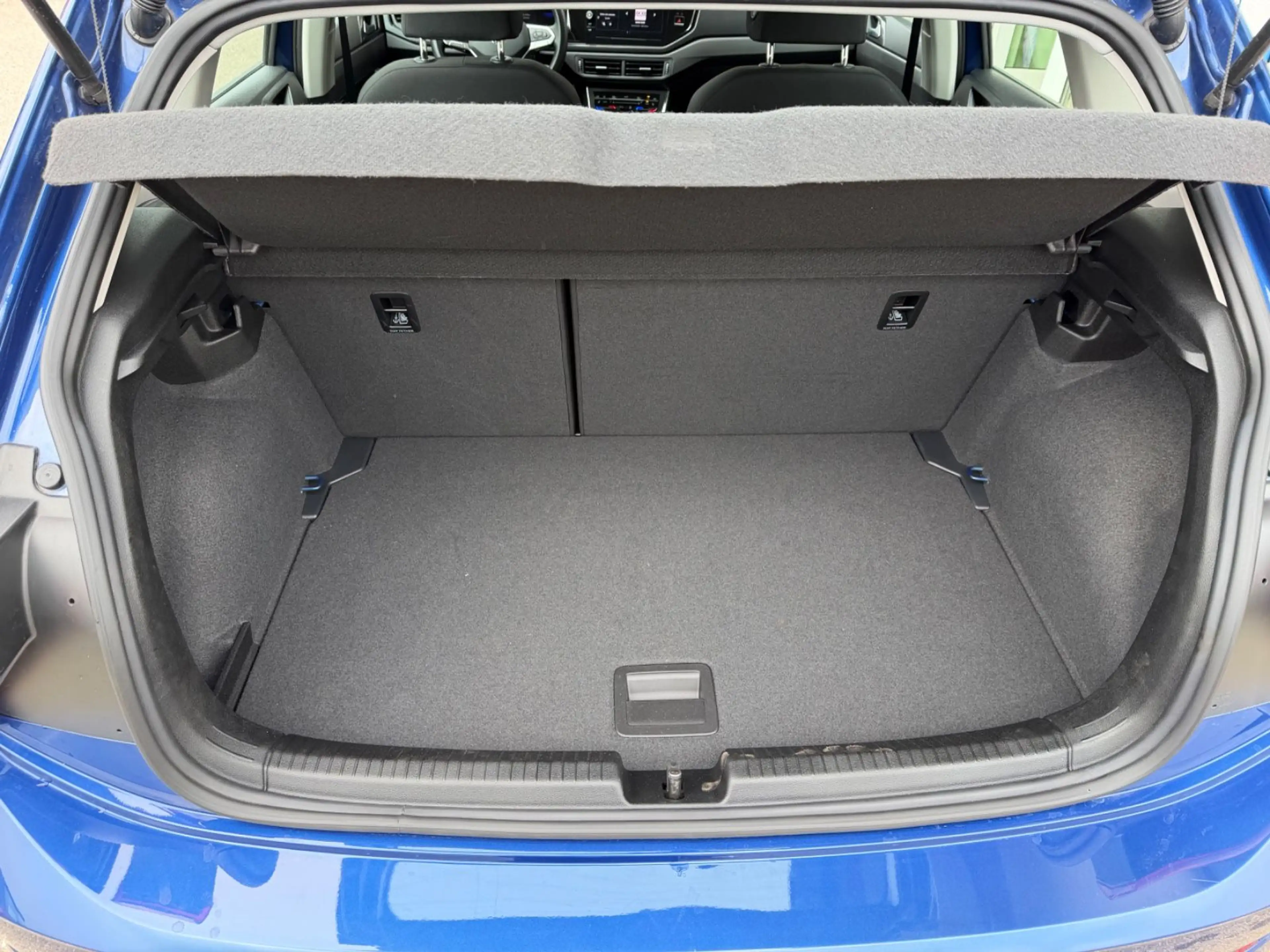 Volkswagen Polo VI Life — photo 8