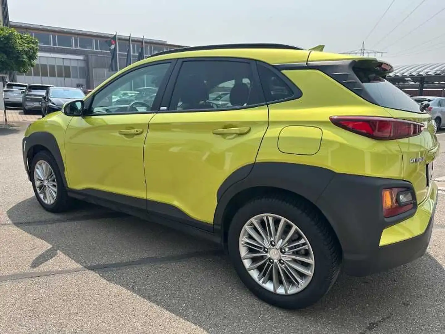 Hyundai KONA 1.0 ADVANTAGE / Ganzjahresreifen Gelb - 2