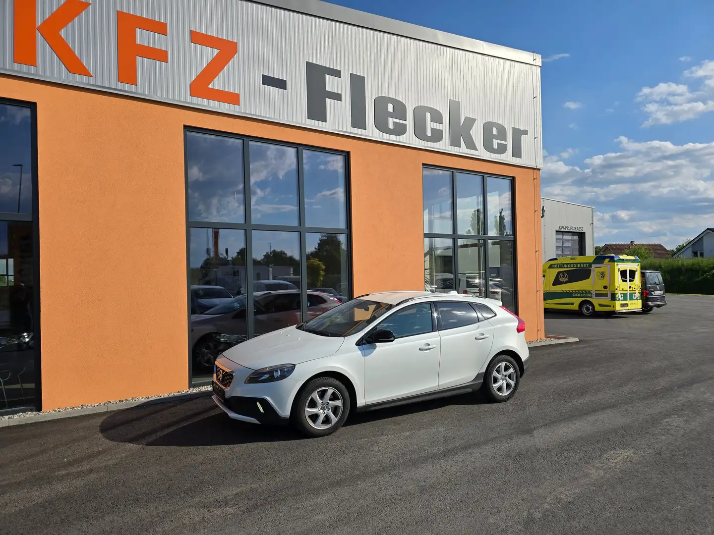 Volvo V40 Momentum Blanco - 1