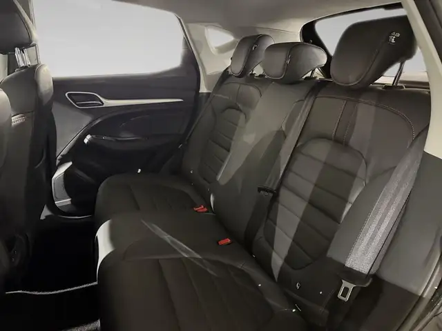 MG ZS view 11
